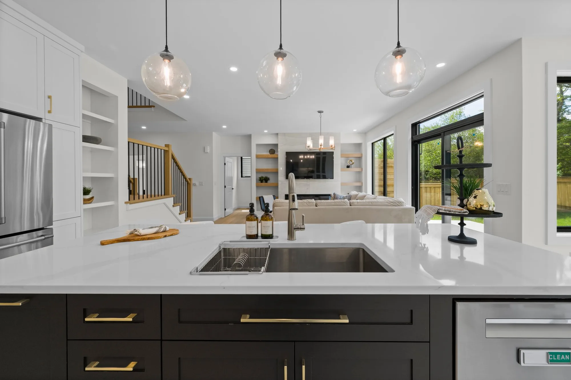 Bently Drive — Halifax interior designed by MAD Design Interiors (photo 2 of 9)