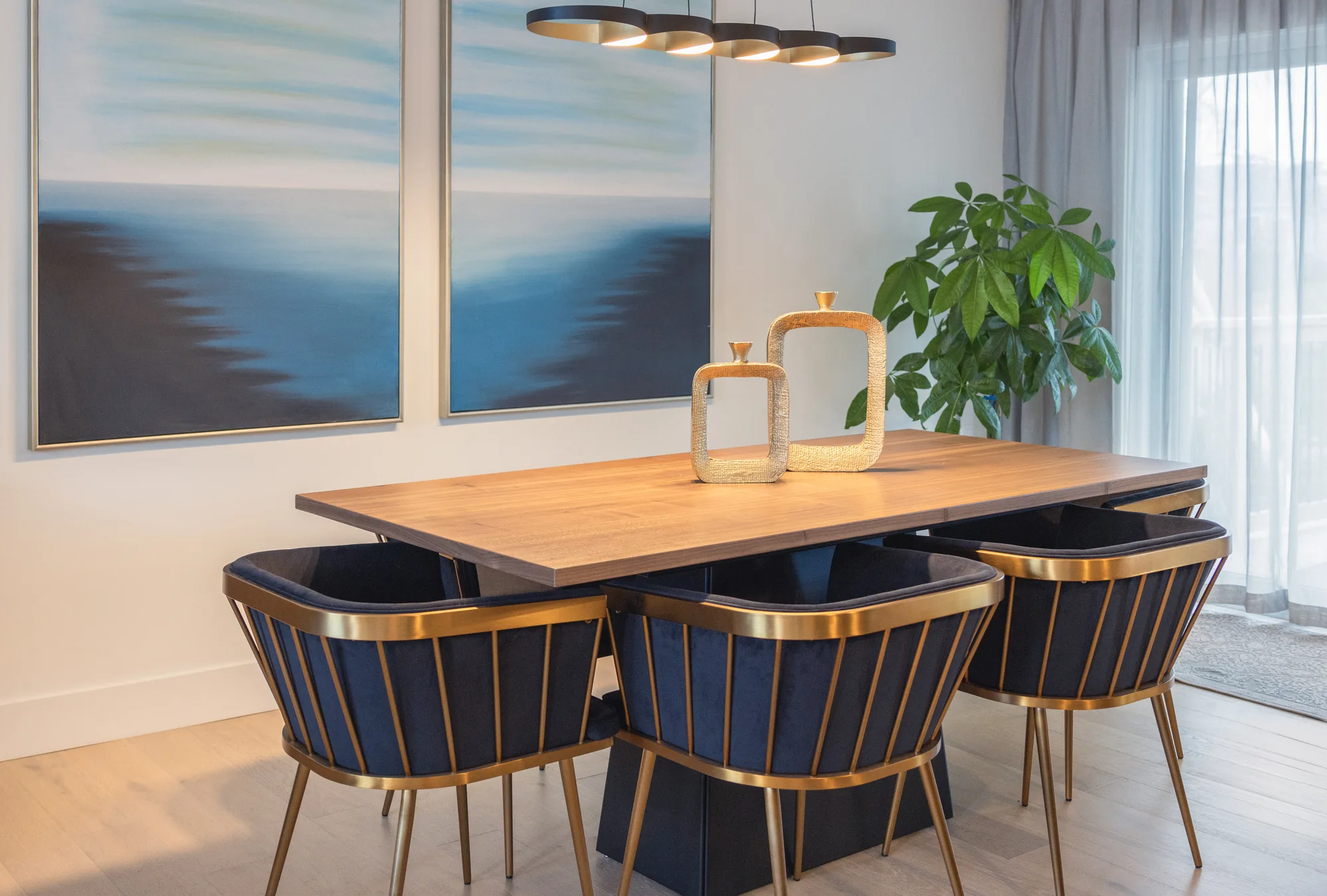 Dining room interior designed by MAD Design Interiors