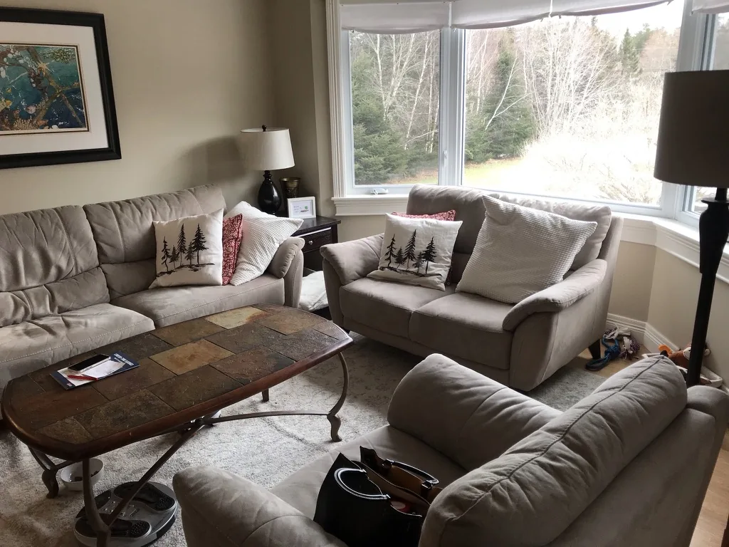 Longards Road — Family Room, before the renovation by MAD Design Interiors